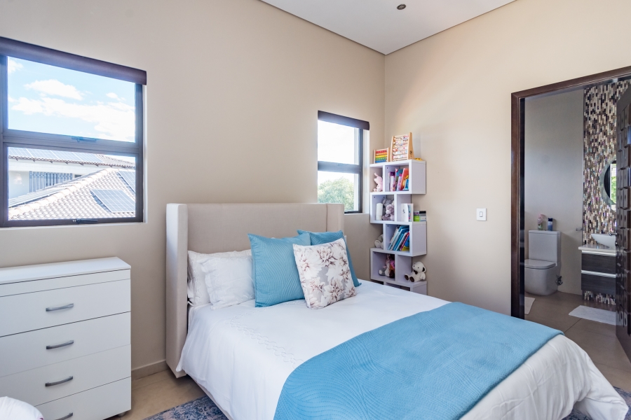 5 Bedroom Property for Sale in Hartebeesfontien AH North West